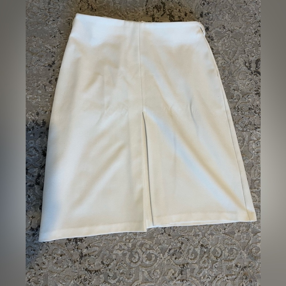 White classic front slit midi skirt